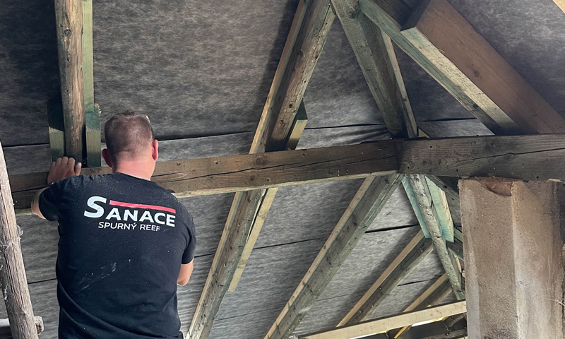 Preventívny nástrek dreva proti hmyzu